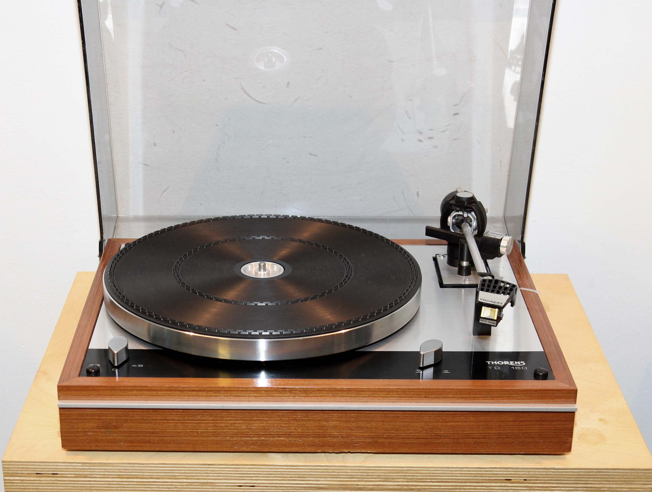 פטיפון למכירה – Thorens 160 נמכר